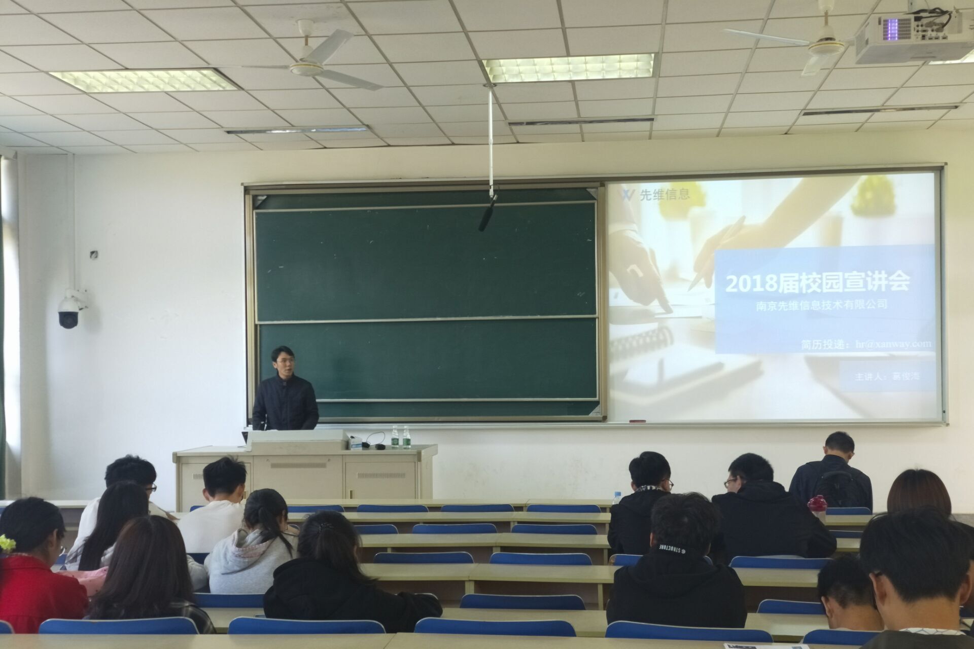 1525424449018004608.jpg 1525424449018004608.jpg